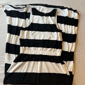 Casual Black and White Striped Maxi Dress